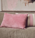 Coussin velours rose 1