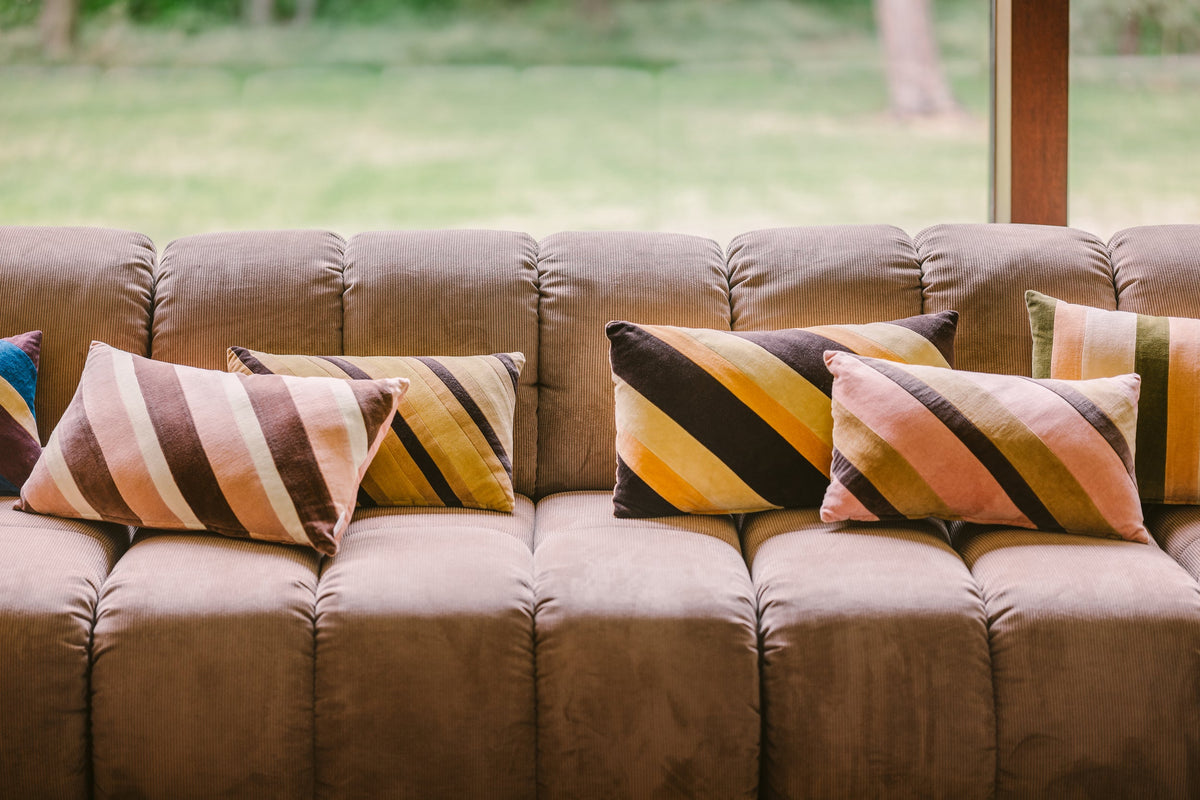 Coussin velours rayé